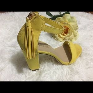 basic yellow heeled sandal